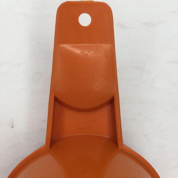 Vintage Tupperware Replacement 2/3 Measuring Cup Orange Kitchen Tool Kitchenware - Picture 7 of 7